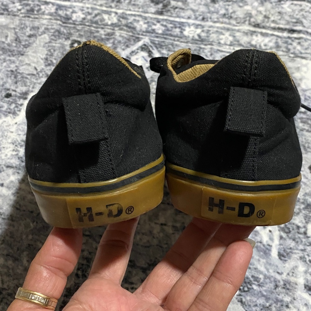 Harley-Davidson Men Black and Tan Sneakers - Picture 2 of 8